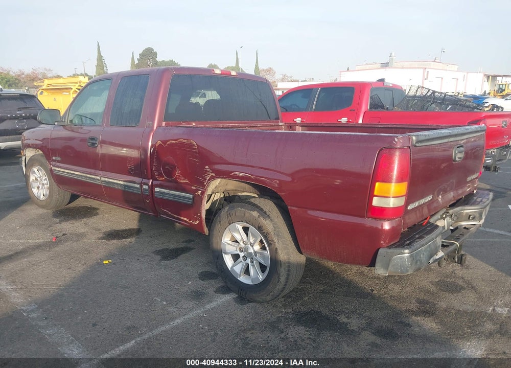 2002 CHEVROLET SILVERADO 1500 LS VIN: 2GCEC19TX21194933