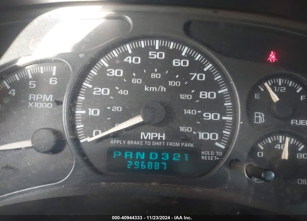 2002 CHEVROLET SILVERADO 1500 LS VIN: 2GCEC19TX21194933