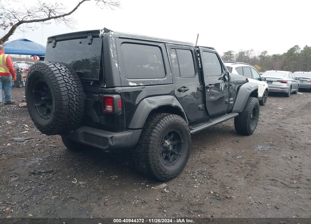 2020 JEEP WRANGLER UNLIMITED SPORT S 4X4 VIN: 1C4HJXDG5LW189472