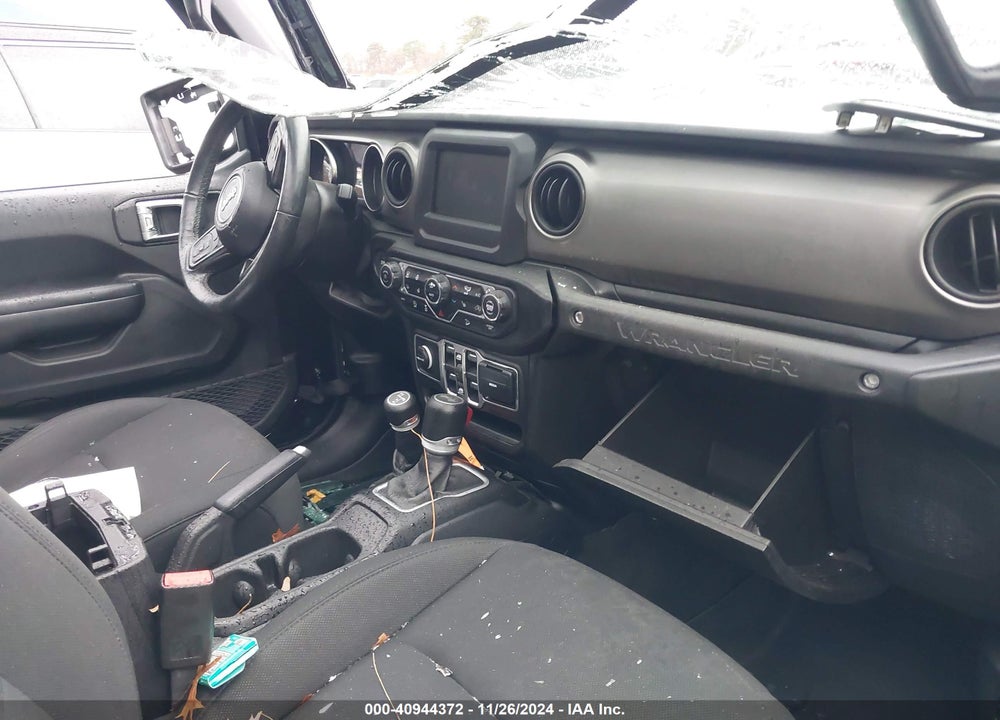 2020 JEEP WRANGLER UNLIMITED SPORT S 4X4 VIN: 1C4HJXDG5LW189472