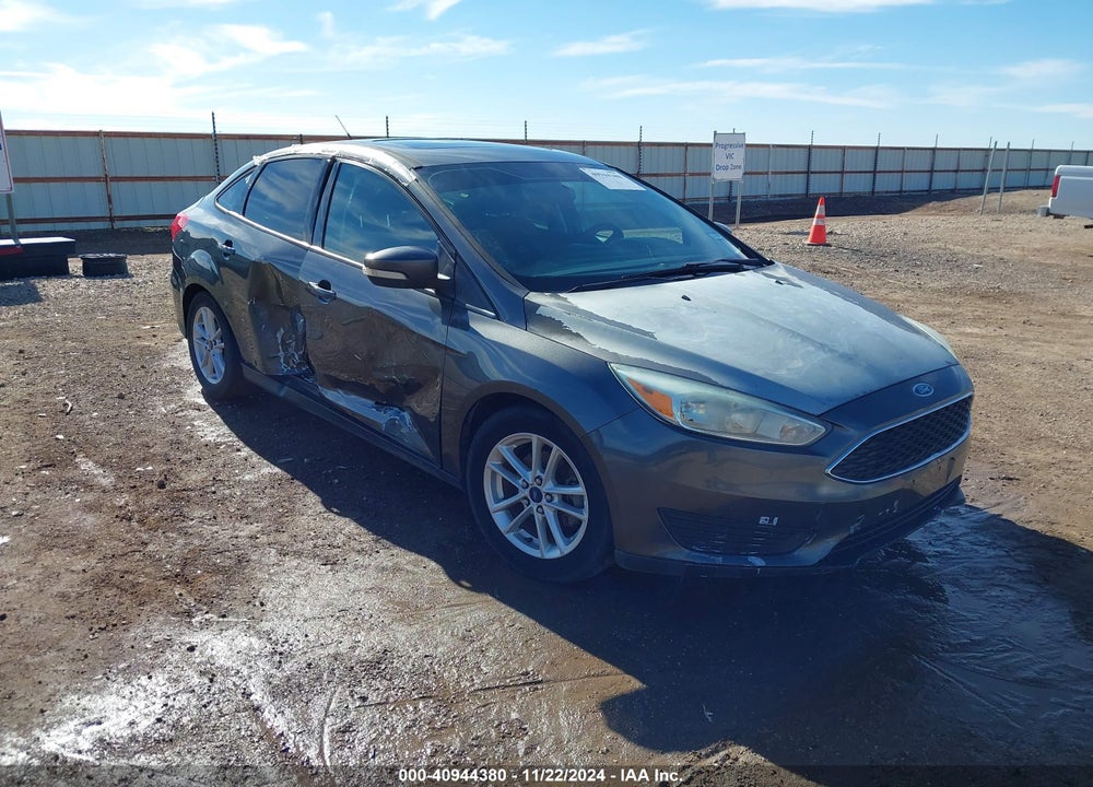 2015 FORD FOCUS SE VIN: 1FADP3F29FL202811