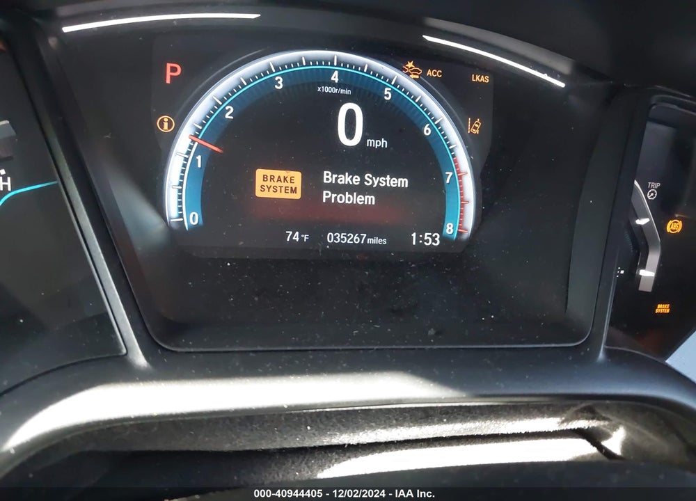 2019 HONDA CIVIC LX VIN: 19XFC2F61KE211436