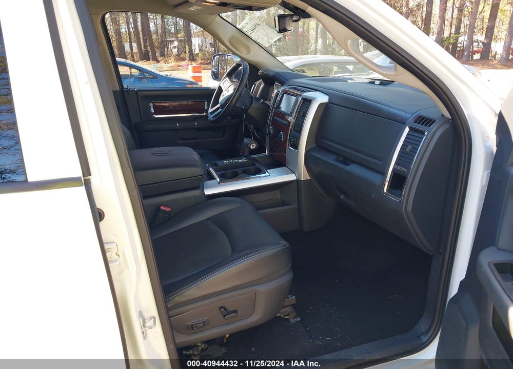 2010 DODGE RAM 1500 LARAMIE VIN: 1D7RB1CT3AS156073