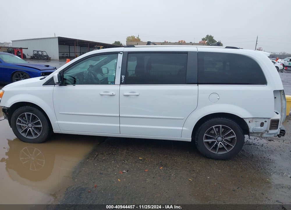 2017 DODGE GRAND CARAVAN SXT VIN: 2C4RDGCG7HR671275