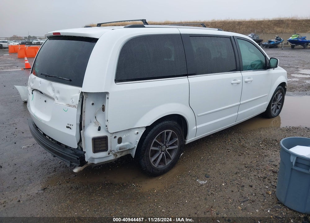 2017 DODGE GRAND CARAVAN SXT VIN: 2C4RDGCG7HR671275