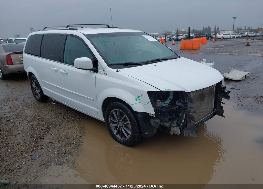 2017 DODGE GRAND CARAVAN SXT VIN: 2C4RDGCG7HR671275