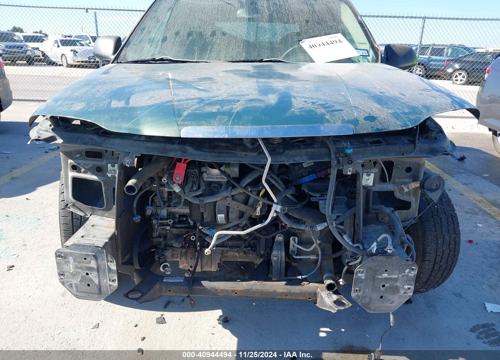 2007 SATURN VUE 4 CYL VIN: 5GZCZ33D57S875302