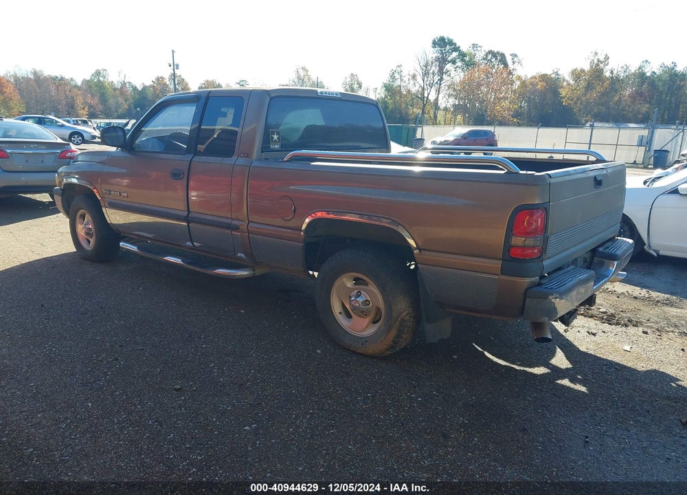 2000 DODGE RAM 1500 ST VIN: 3B7HC13Z8YM242019