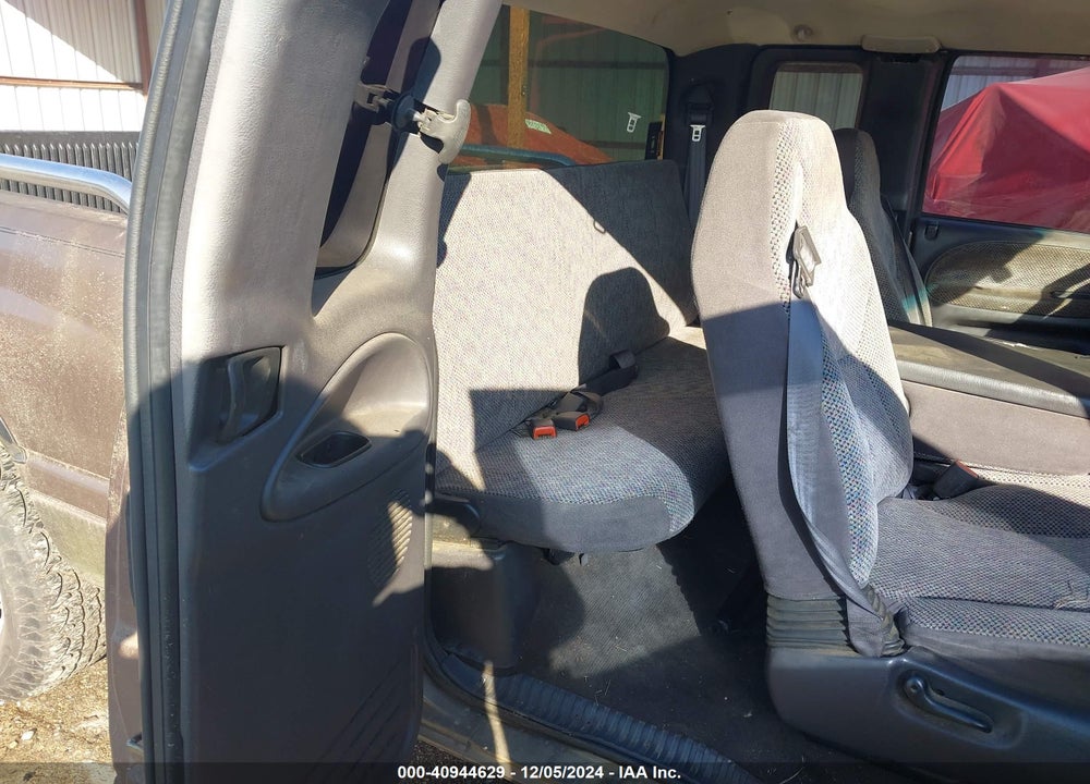 2000 DODGE RAM 1500 ST VIN: 3B7HC13Z8YM242019