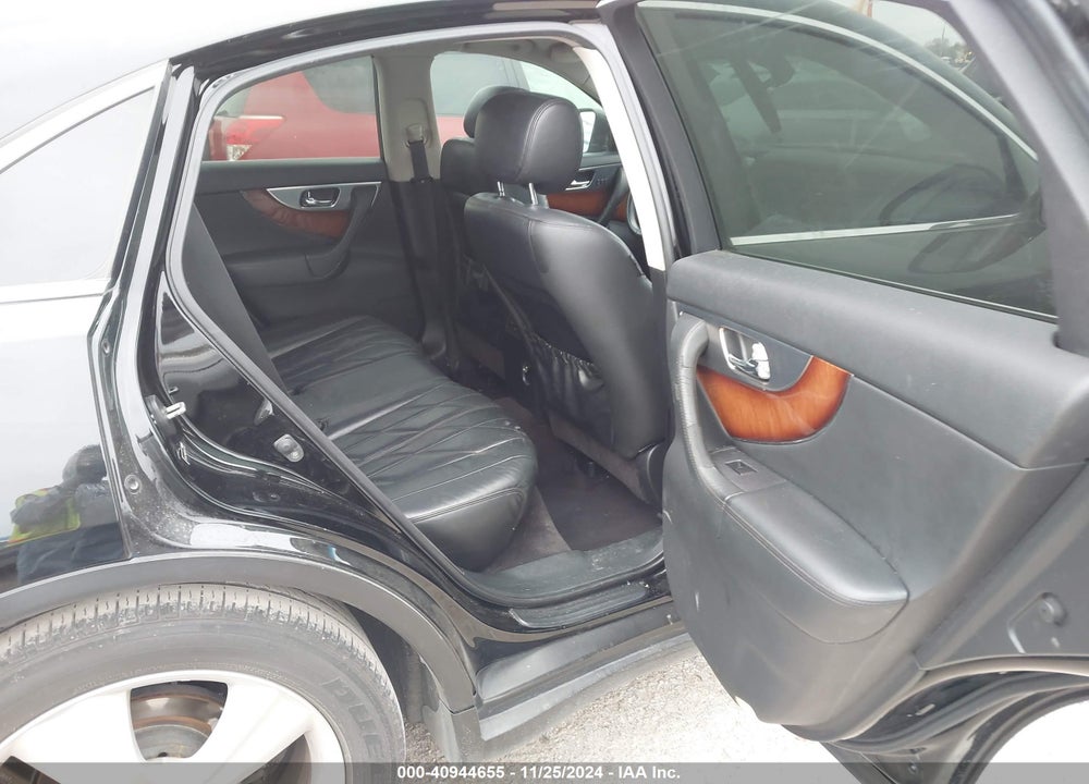 2011 INFINITI FX35 VIN: JN8AS1MW2BM141736