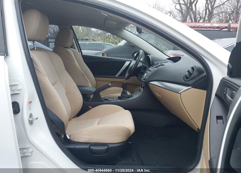 2010 MAZDA 3 S SPORT VIN: JM1BL1S51A1105625