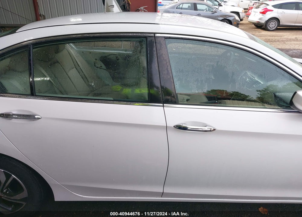2017 HONDA ACCORD LX VIN: 1HGCR2F39HA261358