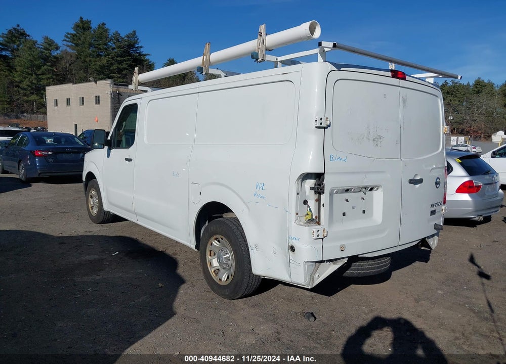 2015 NISSAN NV CARGO NV2500 HD SV V6 VIN: 1N6BF0KX5FN807768