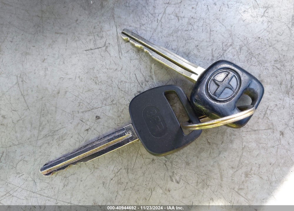 2005 SCION XA VIN: JTKKT604150103742