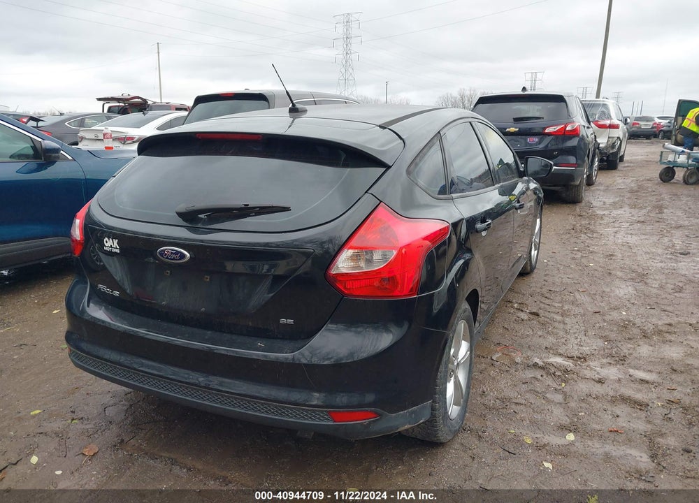 2014 FORD FOCUS SE VIN: 1FADP3K28EL266553