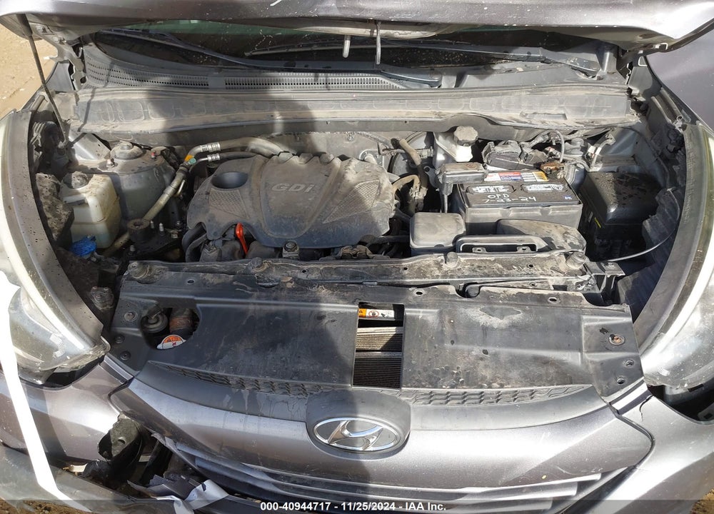 2015 HYUNDAI TUCSON SE VIN: KM8JU3AG2FU043029