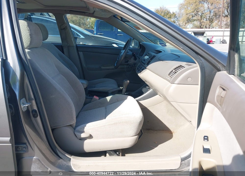 2004 TOYOTA CAMRY LE VIN: 4T1BE32K14U934771