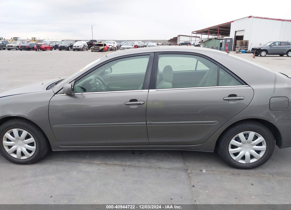 2004 TOYOTA CAMRY LE VIN: 4T1BE32K14U934771