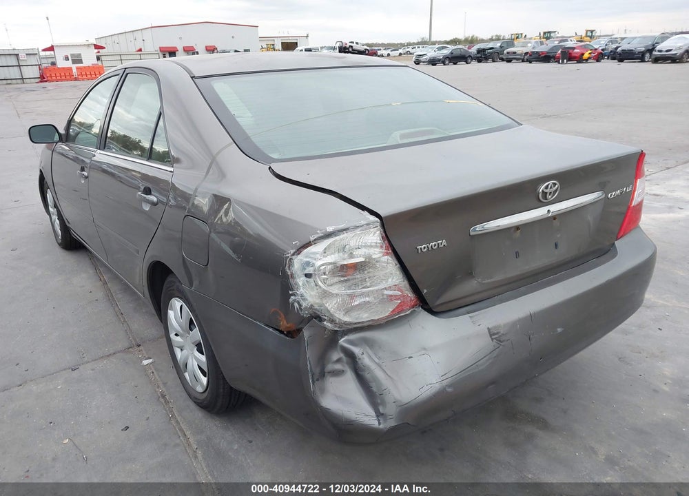 2004 TOYOTA CAMRY LE VIN: 4T1BE32K14U934771