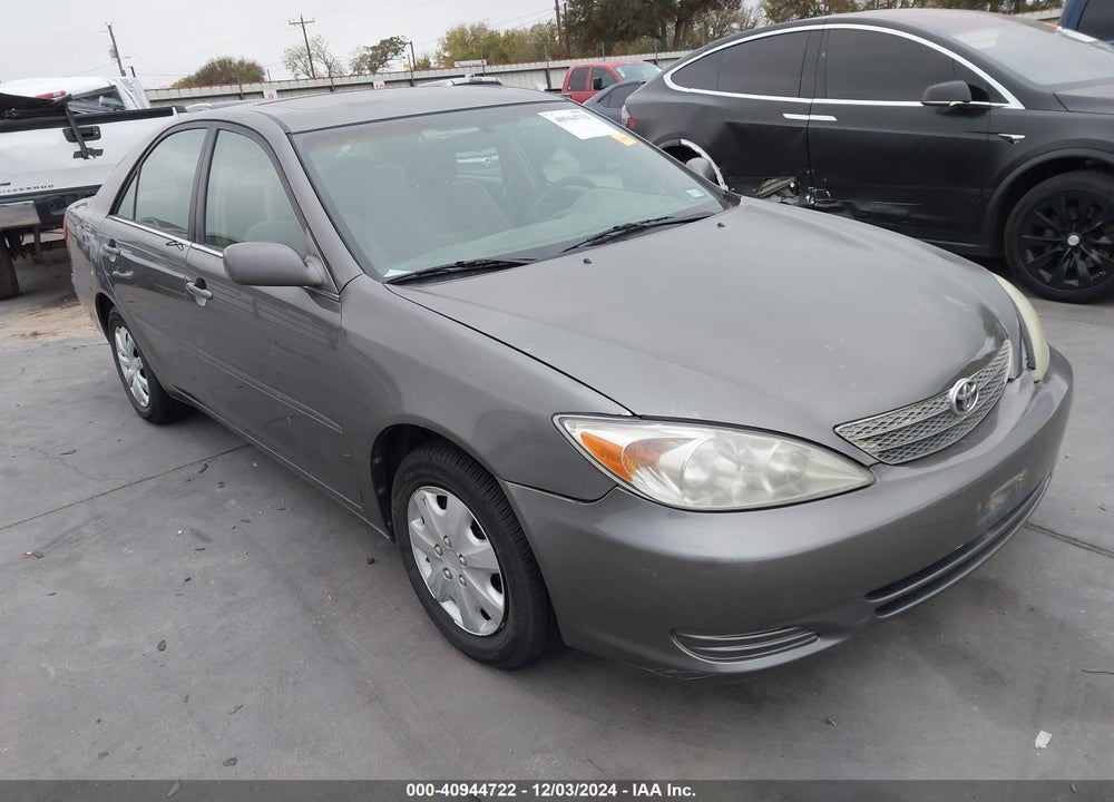 2004 TOYOTA CAMRY LE VIN: 4T1BE32K14U934771