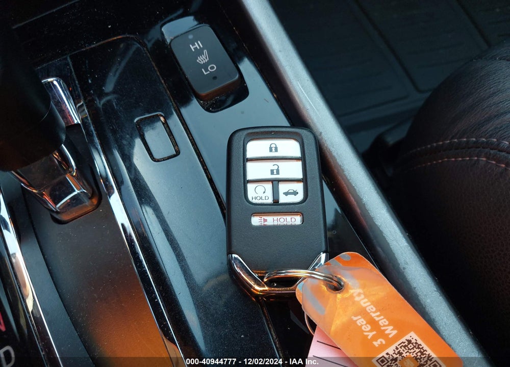 2017 HONDA ACCORD EX-L VIN: 1HGCR2F82HA130445