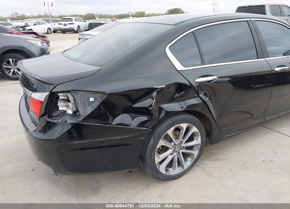 2013 HONDA ACCORD SPORT VIN: 1HGCR2F57DA037937