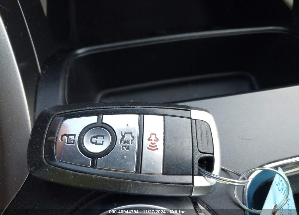2019 FORD FUSION SE VIN: 3FA6P0HD0KR230241