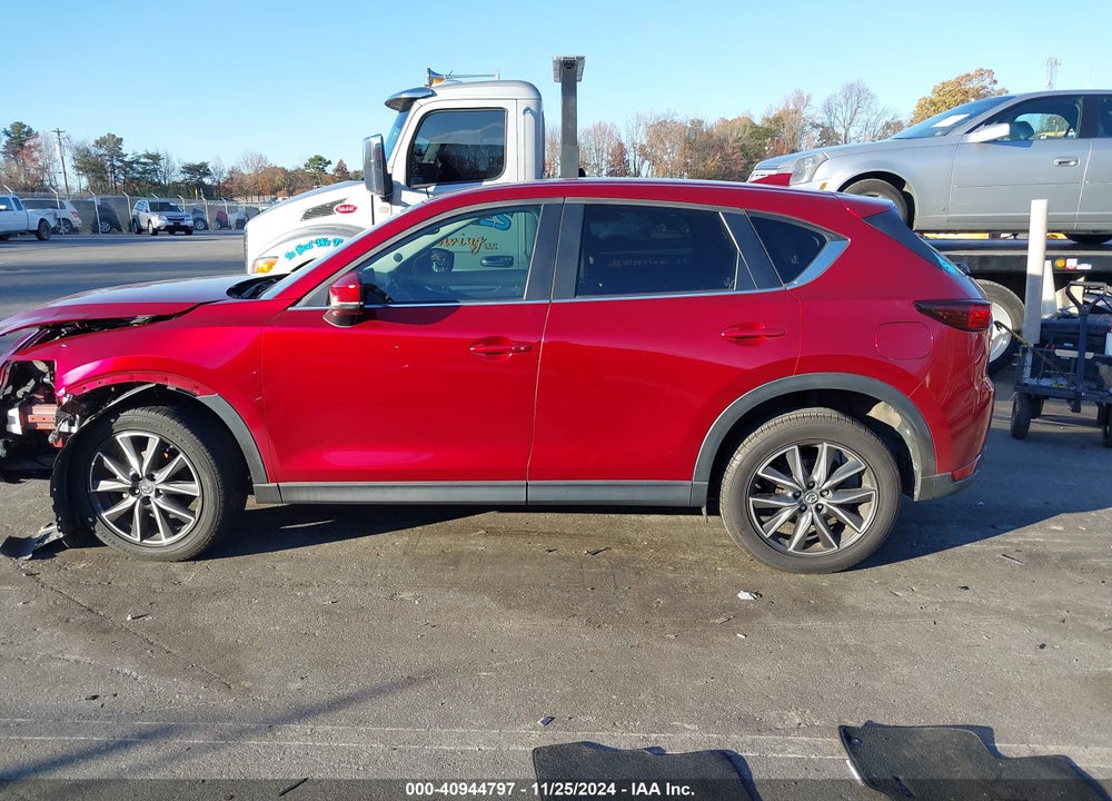 2018 MAZDA CX-5 TOURING VIN: JM3KFACM0J1403720