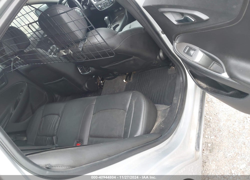 2019 CHEVROLET MALIBU LT VIN: 1G1ZD5ST1KF208154