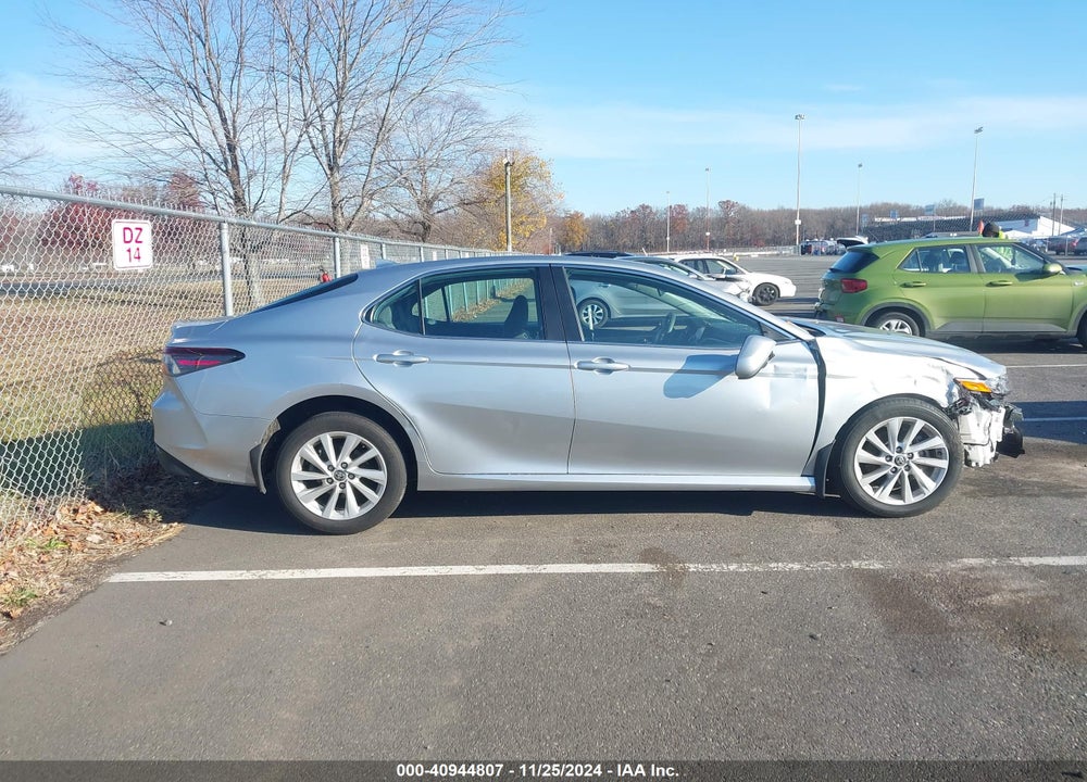 2022 TOYOTA CAMRY VIN: 4T1C11BK3NU066651