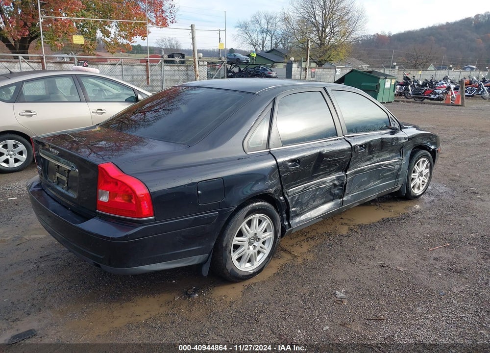 2005 VOLVO S80 2.5T VIN: YV1TS592751414560