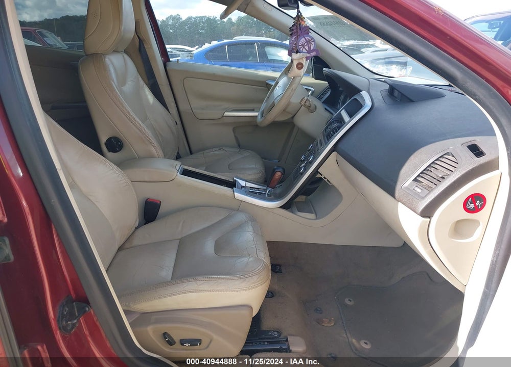 2010 VOLVO XC60 T6/T6 R-DESIGN VIN: YV4992DZ3A2077496