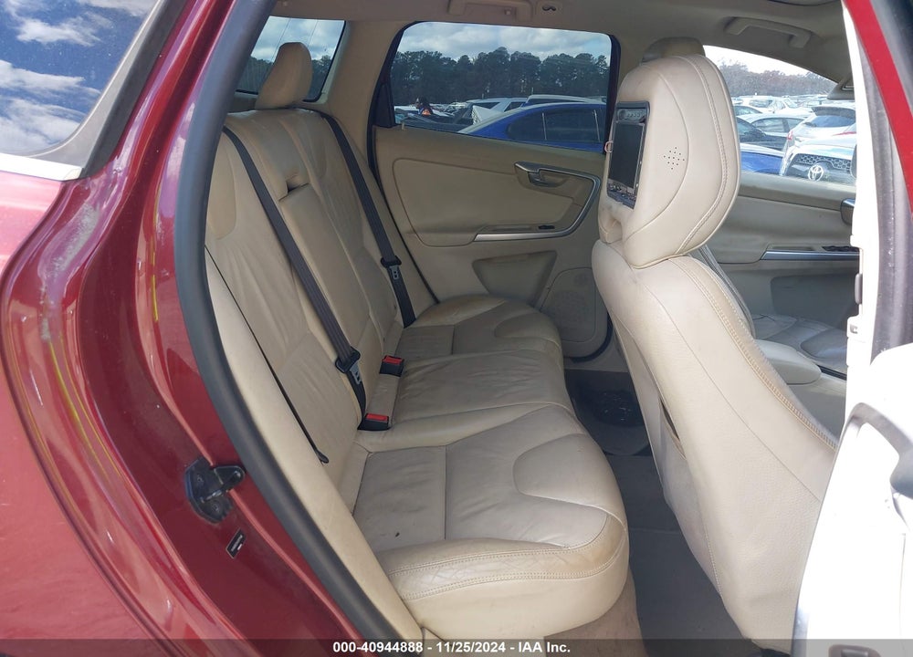 2010 VOLVO XC60 T6/T6 R-DESIGN VIN: YV4992DZ3A2077496