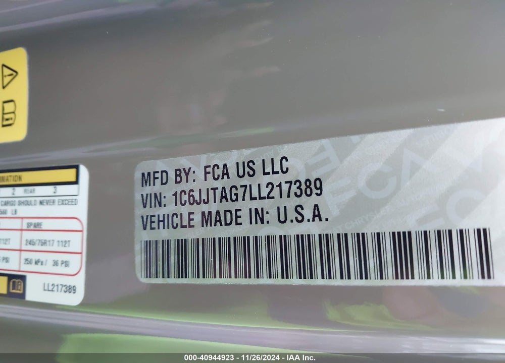 2020 JEEP GLADIATOR VIN: 1C6JJTAG7LL217389