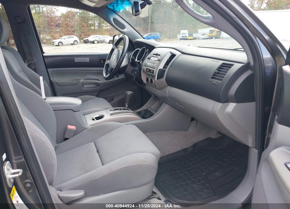 2011 TOYOTA TACOMA DOUBLE CAB VIN: 3TMLU4EN7BM077980
