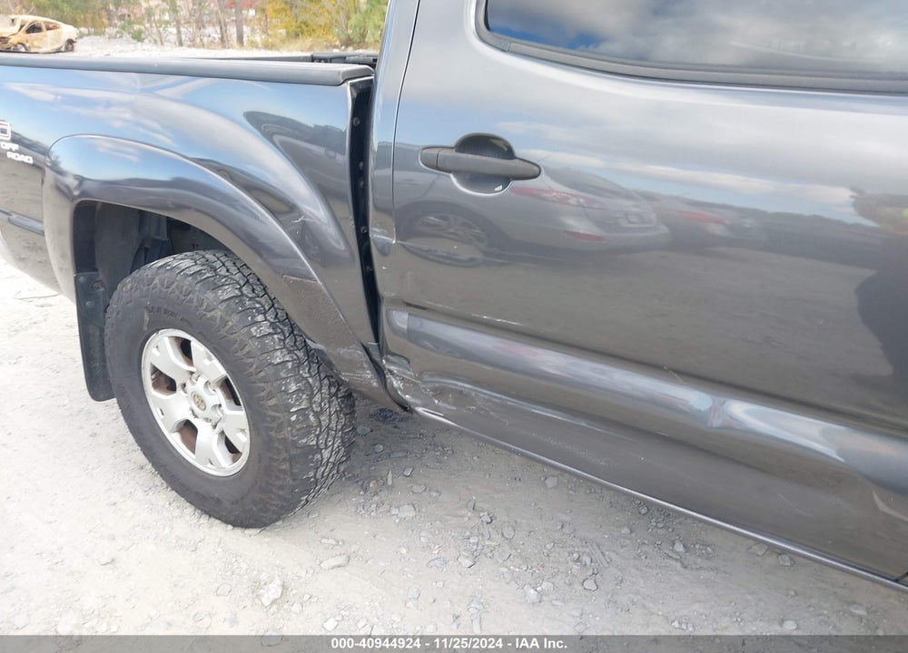 2011 TOYOTA TACOMA DOUBLE CAB VIN: 3TMLU4EN7BM077980