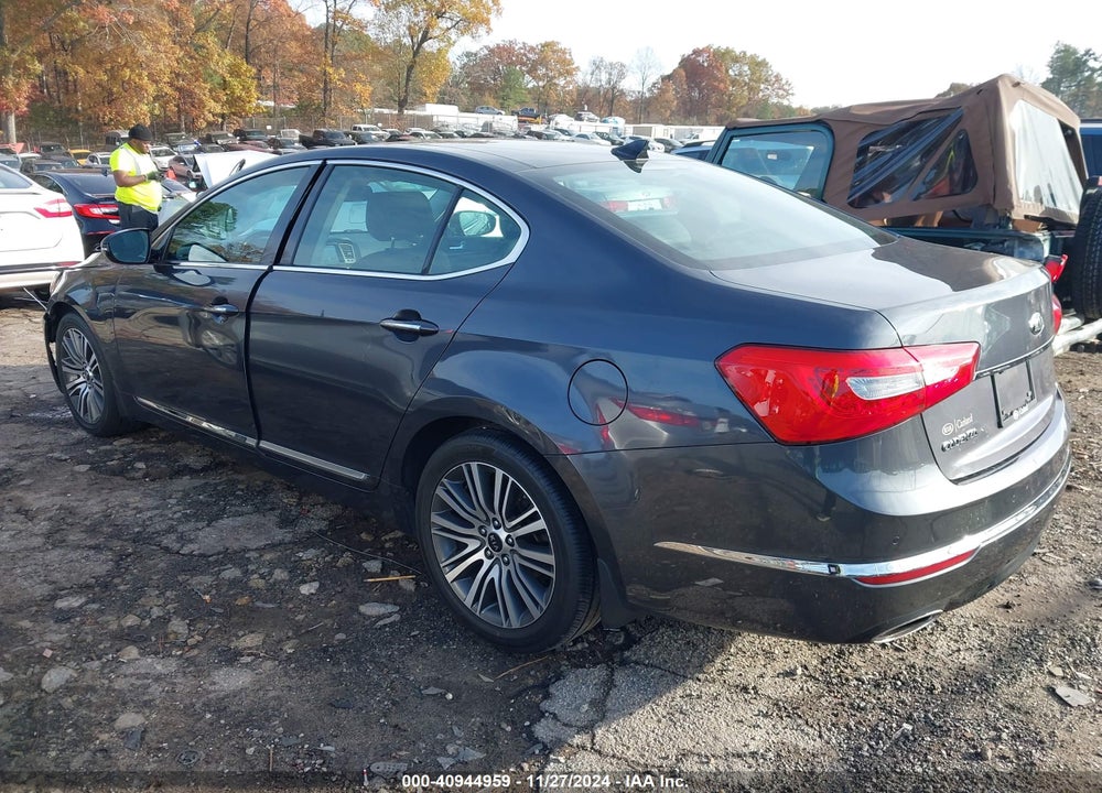 2015 KIA CADENZA PREMIUM VIN: KNALN4D77F5173830