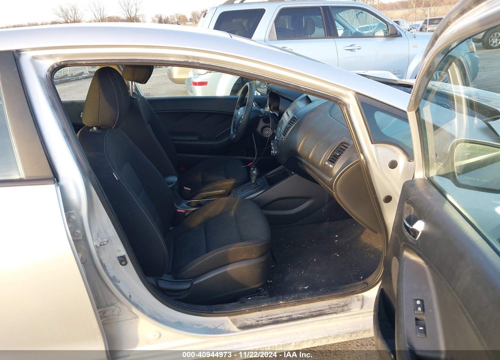 2014 KIA FORTE LX VIN: KNAFK4A6XE5137873