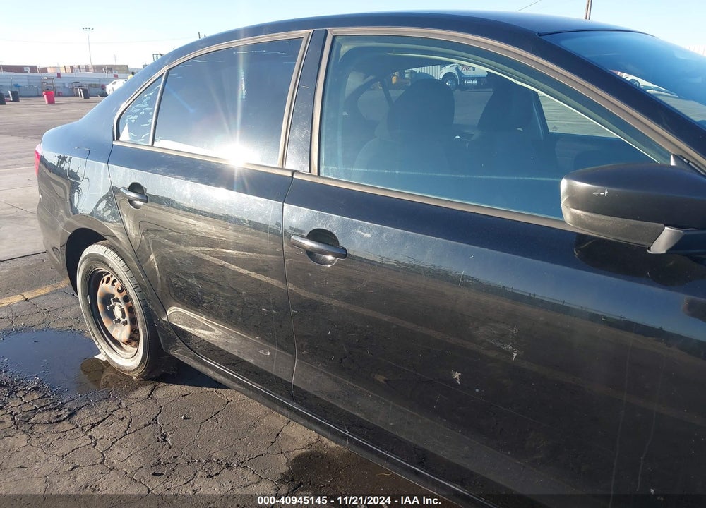 2012 VOLKSWAGEN JETTA 2.0L S VIN: 3VW2K7AJ0CM312904