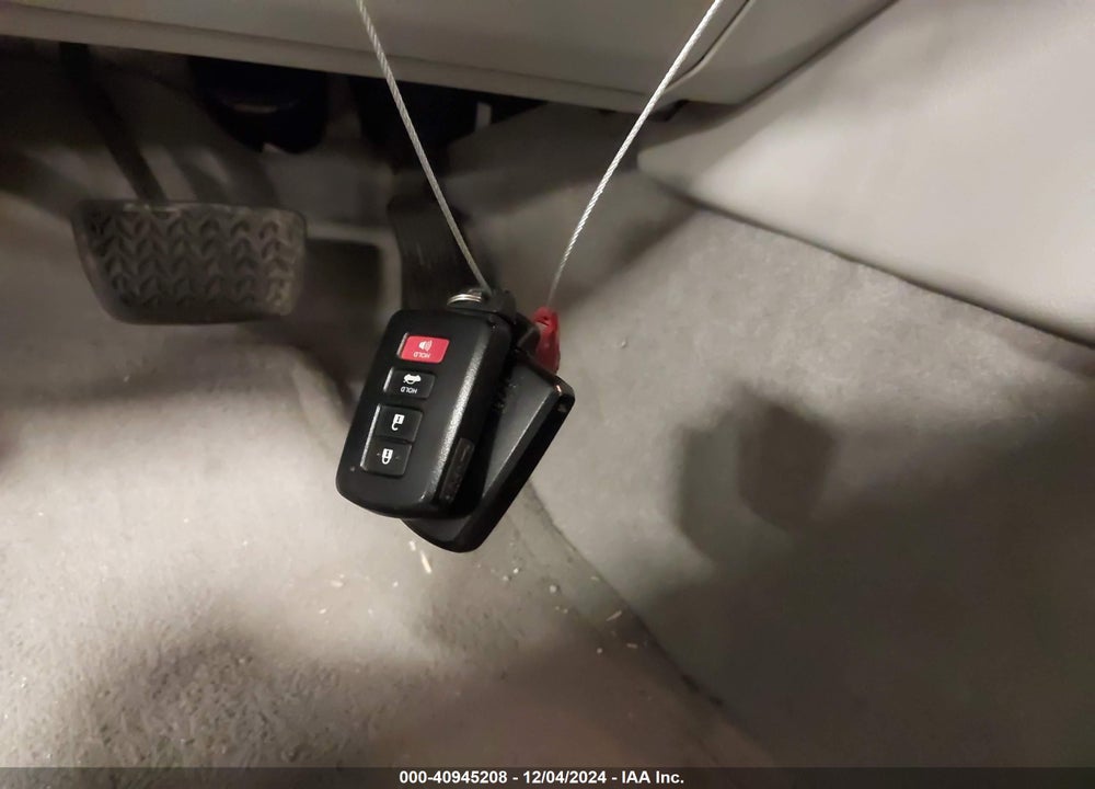 2014 TOYOTA CAMRY XLE VIN: 4T1BF1FK4EU803024