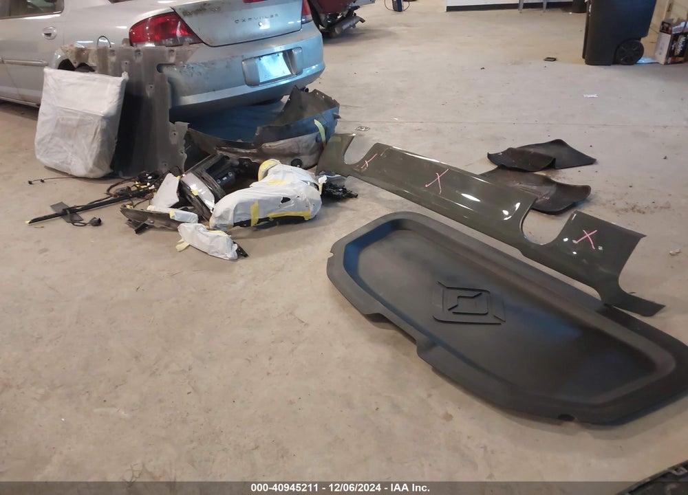 2022 RIVIAN R1T LAUNCH EDITION VIN: 7FCTGAAL0NN009423