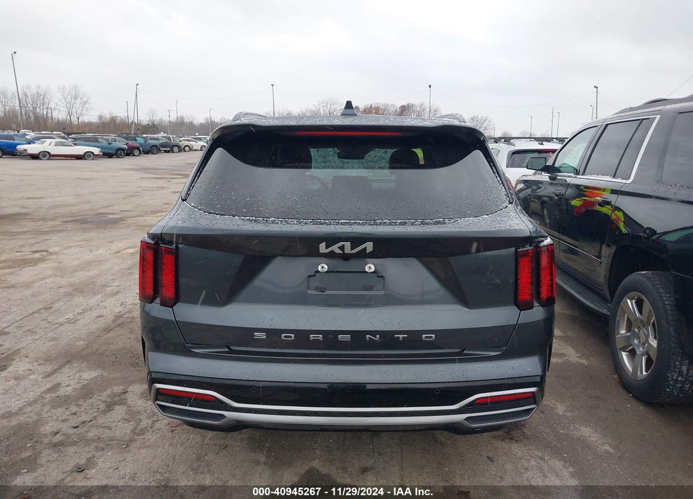 2022 KIA SORENTO S VIN: 5XYRL4LC7NG130337