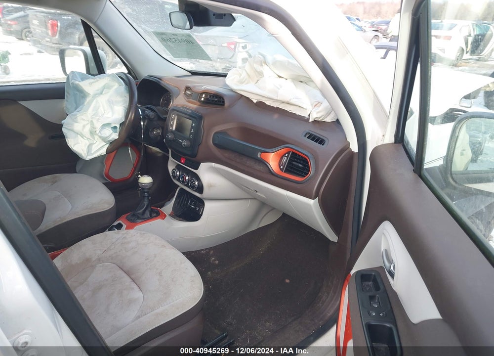 2015 JEEP RENEGADE LATITUDE VIN: ZACCJABH6FPB84270