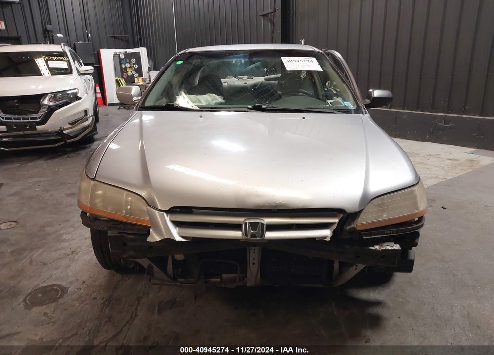 2001 HONDA ACCORD 3.0 LX VIN: 1HGCG16451A069319