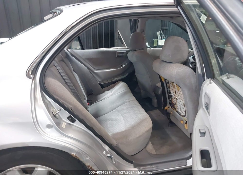 2001 HONDA ACCORD 3.0 LX VIN: 1HGCG16451A069319