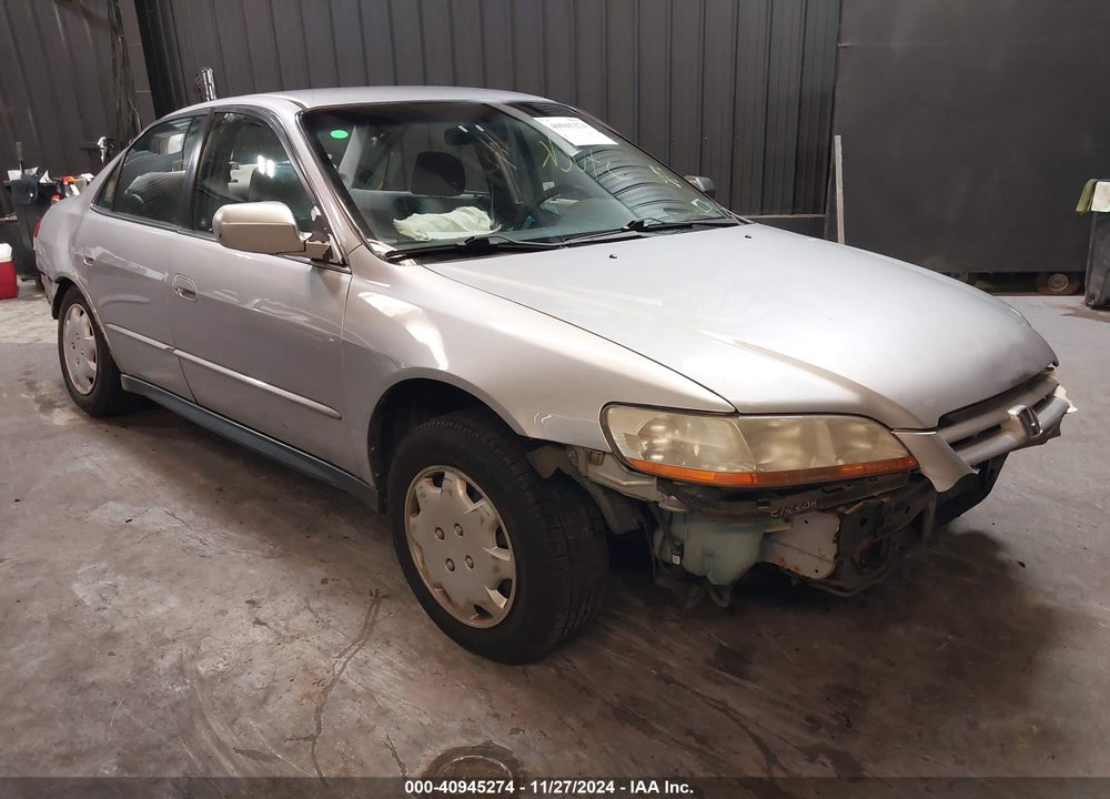 2001 HONDA ACCORD 3.0 LX VIN: 1HGCG16451A069319