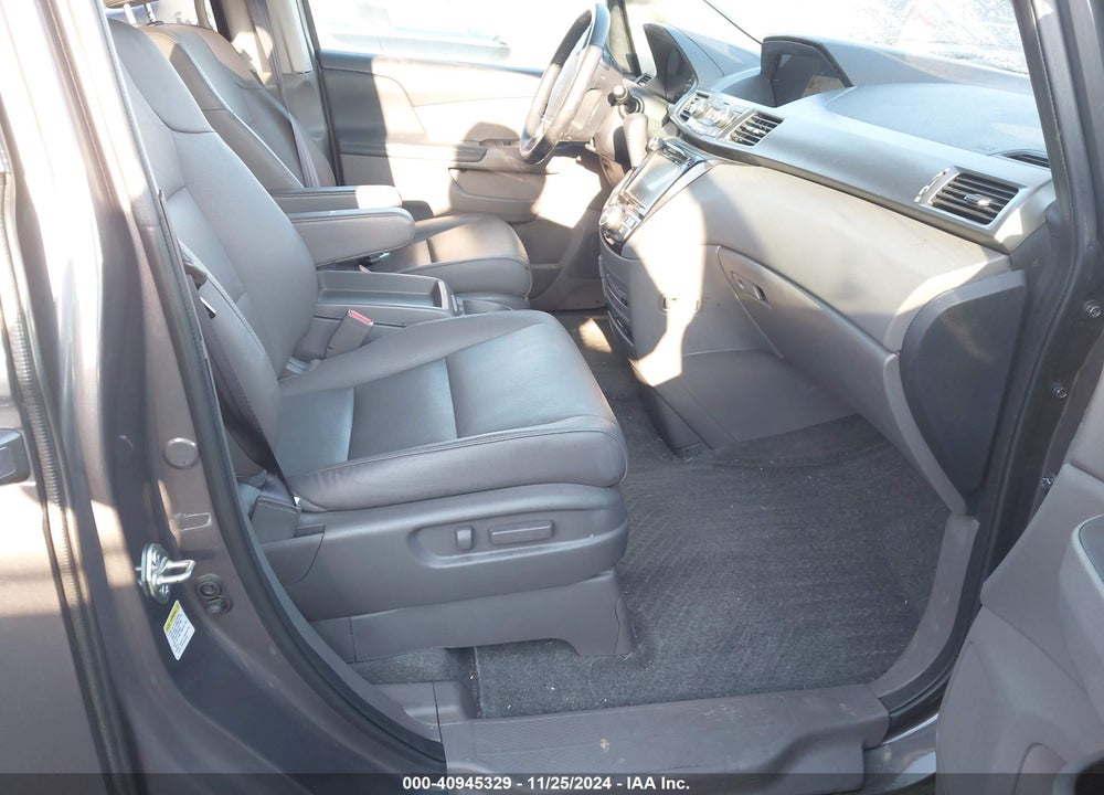 2016 HONDA ODYSSEY TOURING/TOURING ELITE VIN: 5FNRL5H93GB081747