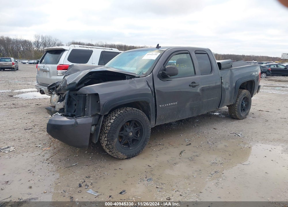 2011 CHEVROLET SILVERADO 1500 LS VIN: 1GCRKREA3BZ211585