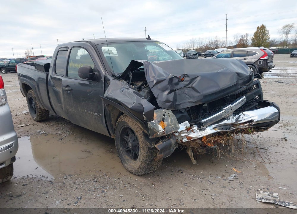 2011 CHEVROLET SILVERADO 1500 LS VIN: 1GCRKREA3BZ211585