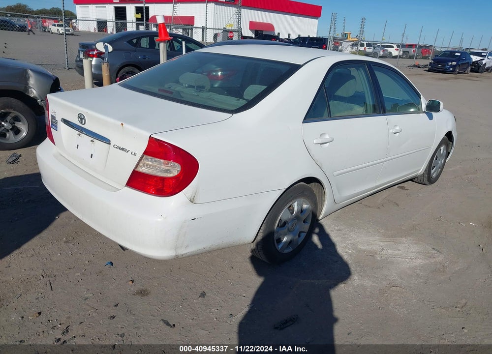 2004 TOYOTA CAMRY LE VIN: 4T1BE32K94U310667